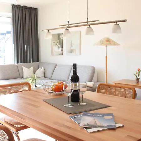 Appartement W6 - Gaestehaus Christian-westphal-str 60 - Feriendomizil Hollich Grömitz